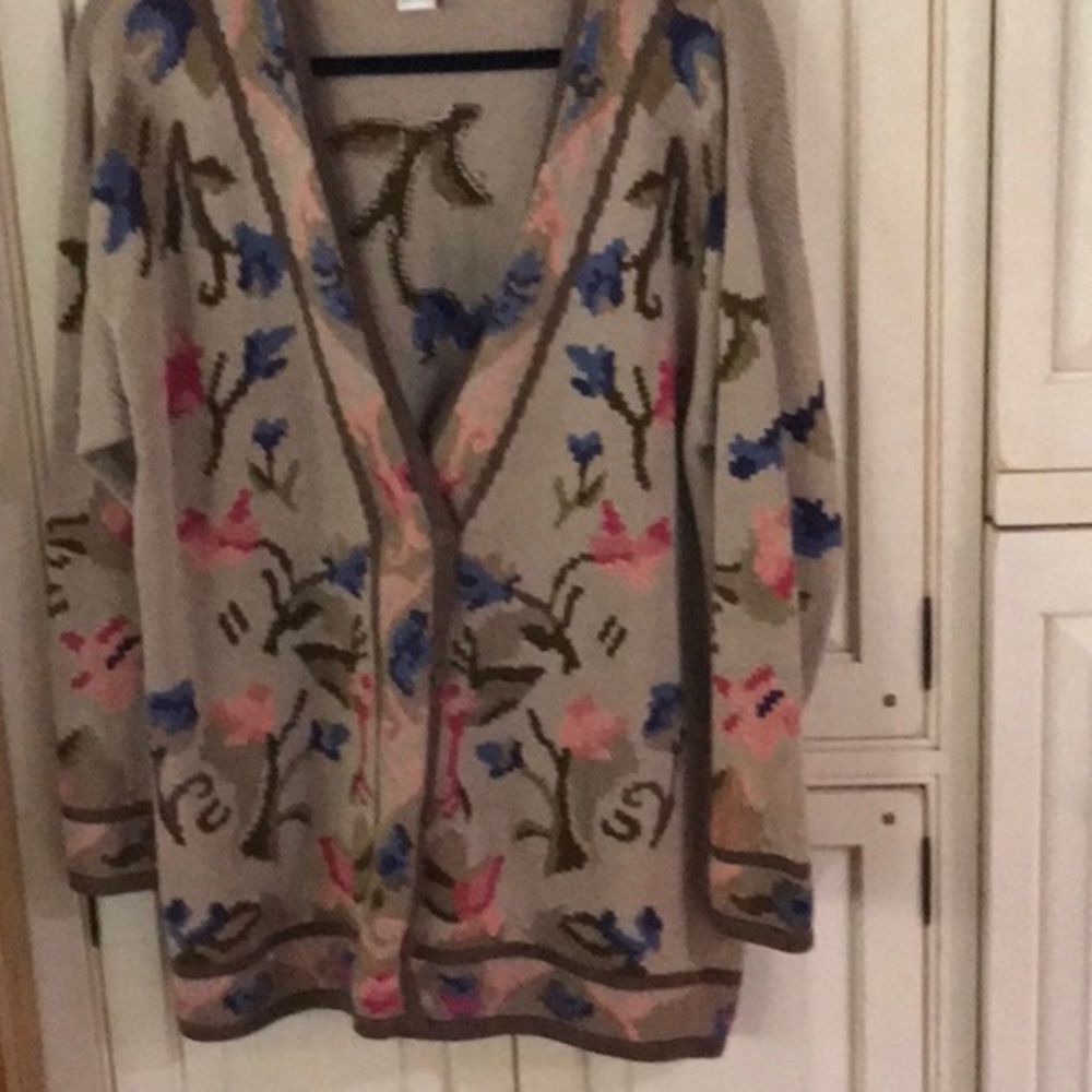 Like new Peruvian Connection sweater